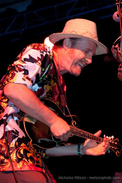 Joe Craven does a tweener at the Kate Wolf Memorial Music Festival 2009