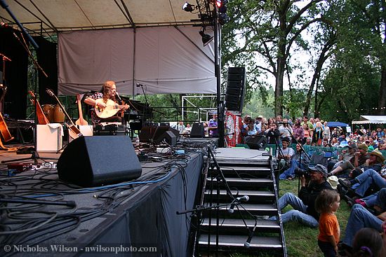 David Lindley and audience