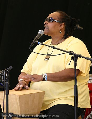 Linda Tillery begins her set Sunday afternoon playing cajon, Spanish for big box.