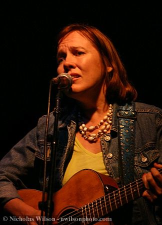 Iris Dement