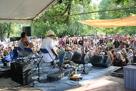 Greg Brown and Garnet Rogers peform on the Arlo Hagler Memorial Stage