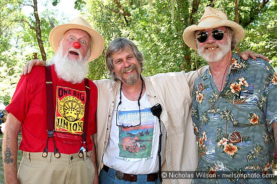 Utah Phillips, Cloud Moss and Hugh Shacklett backstage