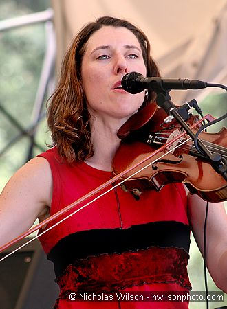 Annabelle Chvostek of The Wailin' Jennys