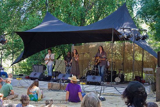 The Mammals on the Arlo Hagler memorial stage Saturday afternoon.