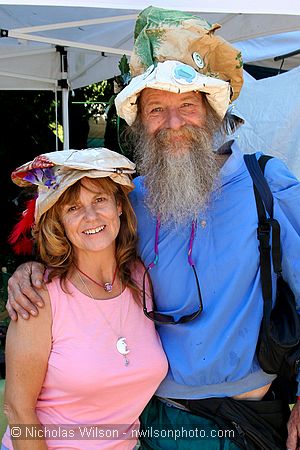 Bro Chapeau and happy customer in paper bag hats