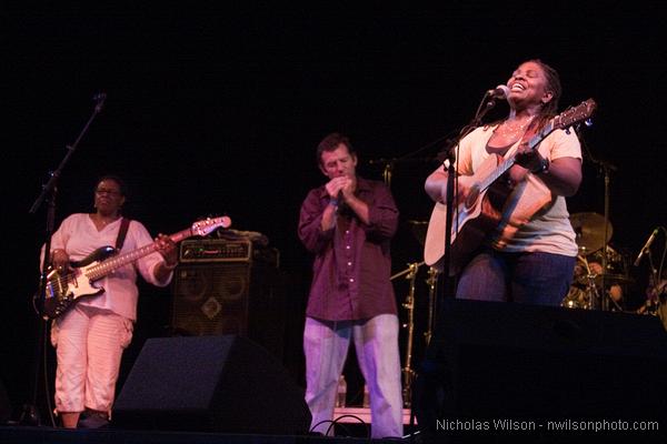 Ruthie Foster at the Kate Wolf Memorial Music Festival 2009