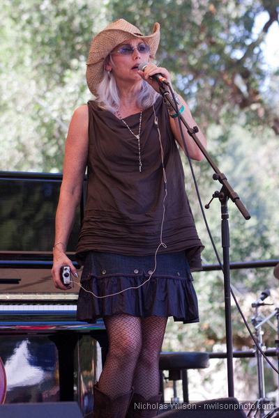 Emmylou Harris with Buddy Miller and friends