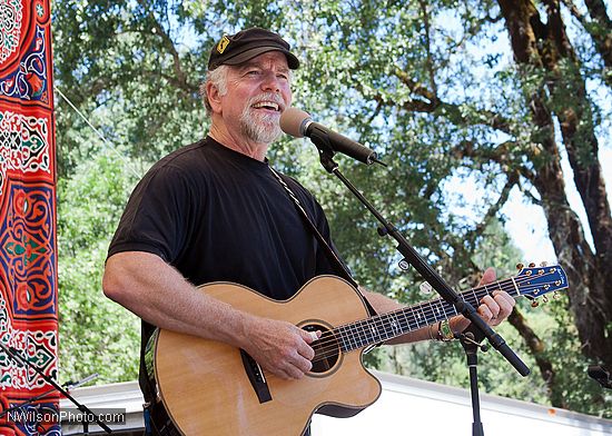 John McCutcheon on the main stage Sunday morning