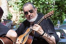 David Bromberg jamming backstage