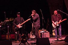 Catfish Jack sits in with Los Lobos