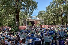 Sunday morning main concert bowl with Evie Ladin on stage.