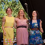 Red Molly takes a bow, with  Abbie Gardner, Laurie MacAllister, Molly Venter.