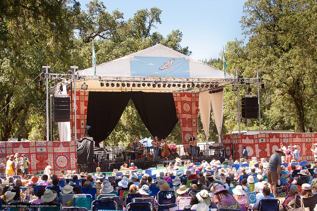 Houston Jones on the Main stage Sunday afternoon