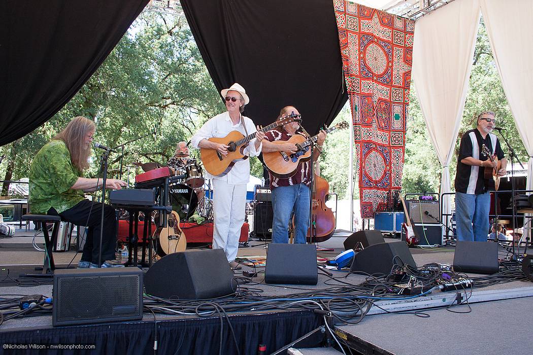 Stevie Coyle sits in with the Houston Jones band, including several former members, with Stevie, of The Waybacks.