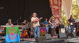 Todd Snider (2nd from right) with Great American Taxi