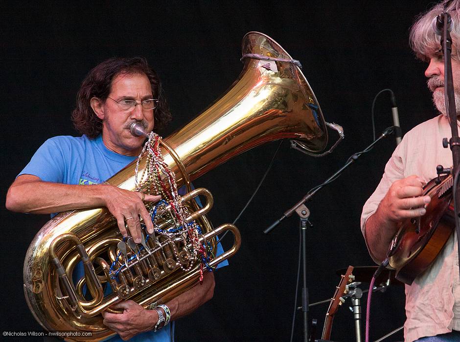 Freebo sits in on tuba with Todd Snider and Great American Taxi