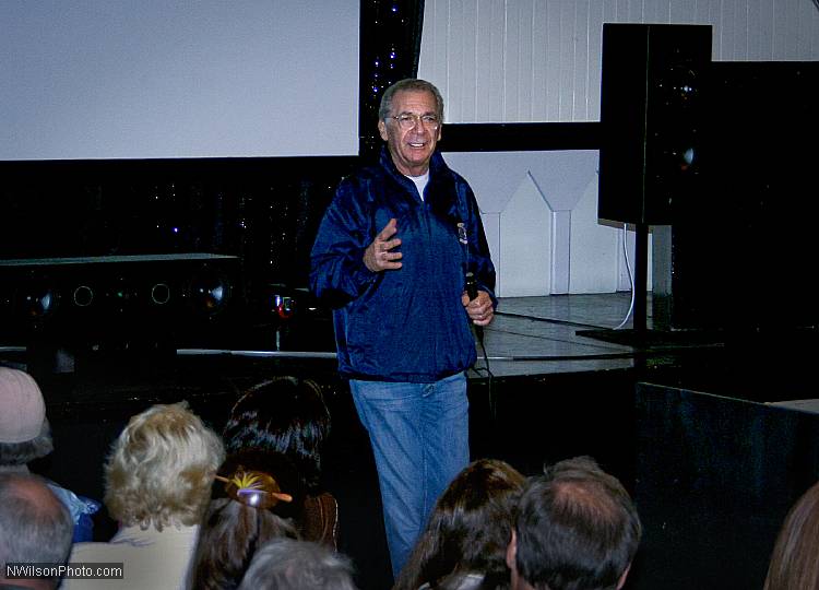 Director Sydney Pollack answers questions from the audience after the screening of his film Three Days of the Condor Thursday May 18, 2006 at the inaugural Mendocino Film Festival