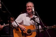 Jeff White on guitar with the Travelin' McCourys.