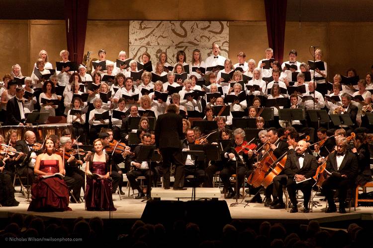 The full orchestra and chorus of the Mendocino Music Festival 2011