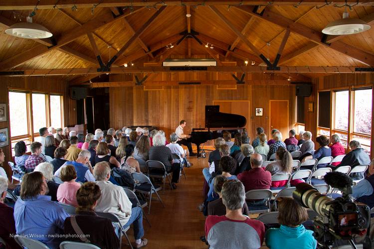 Grammy nominated jazz pianist and composer Geoffrey Keezer in performance in the MMF Jazz Series at Preston Hall.