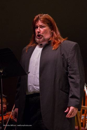 Tenor Benjamin Bongers performing with the MMF Orchestra in Mahler's Song of the Earth.