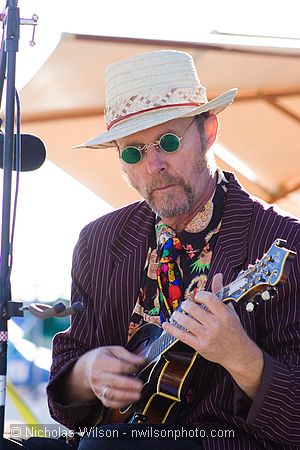 Multi-instrumentalist Joe Craven performs at CasparFest 2007