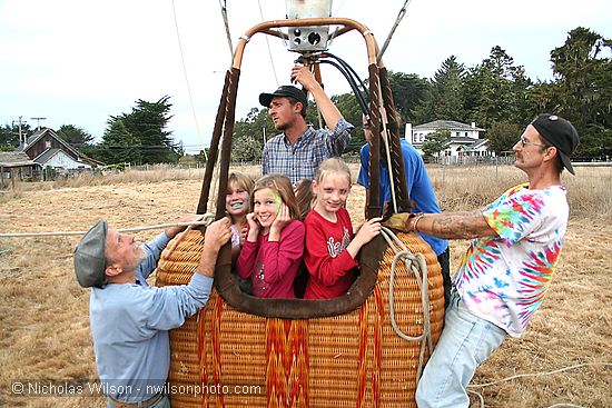 Kevin Herschman and four young passengers ready to lift off in his hot air balloon Sunday afternoon at Caspar Fest 2007.