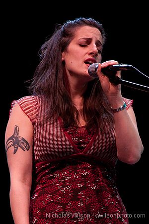 Nicky Mehta of The Wailin Jennys, Mar 7, 2010, Cotton Auditorium, Fort Bragg.