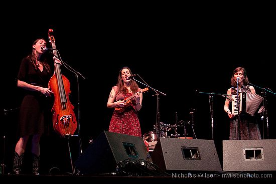 The Wailin Jennys, Mar 7, 2010, Cotton Auditorium, Fort Bragg.