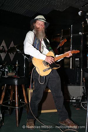Marc Hansen at the Philo Hayward and the Shuffle Band reunion at Caspar Inn, 8/10/2007