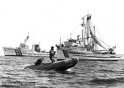 MWW and Greenpeace ships meet off Cape Mendocino